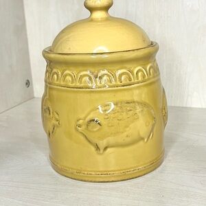 Sealed Vintage, canister with pigs. 7.5" with lid